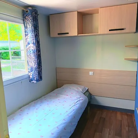 Kamp alanı Paisible Avec Vue Sur La Riviere *